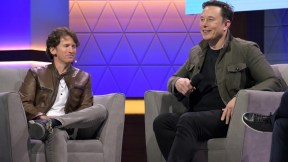 Elon Musk with Todd Howard at E3 2019.
