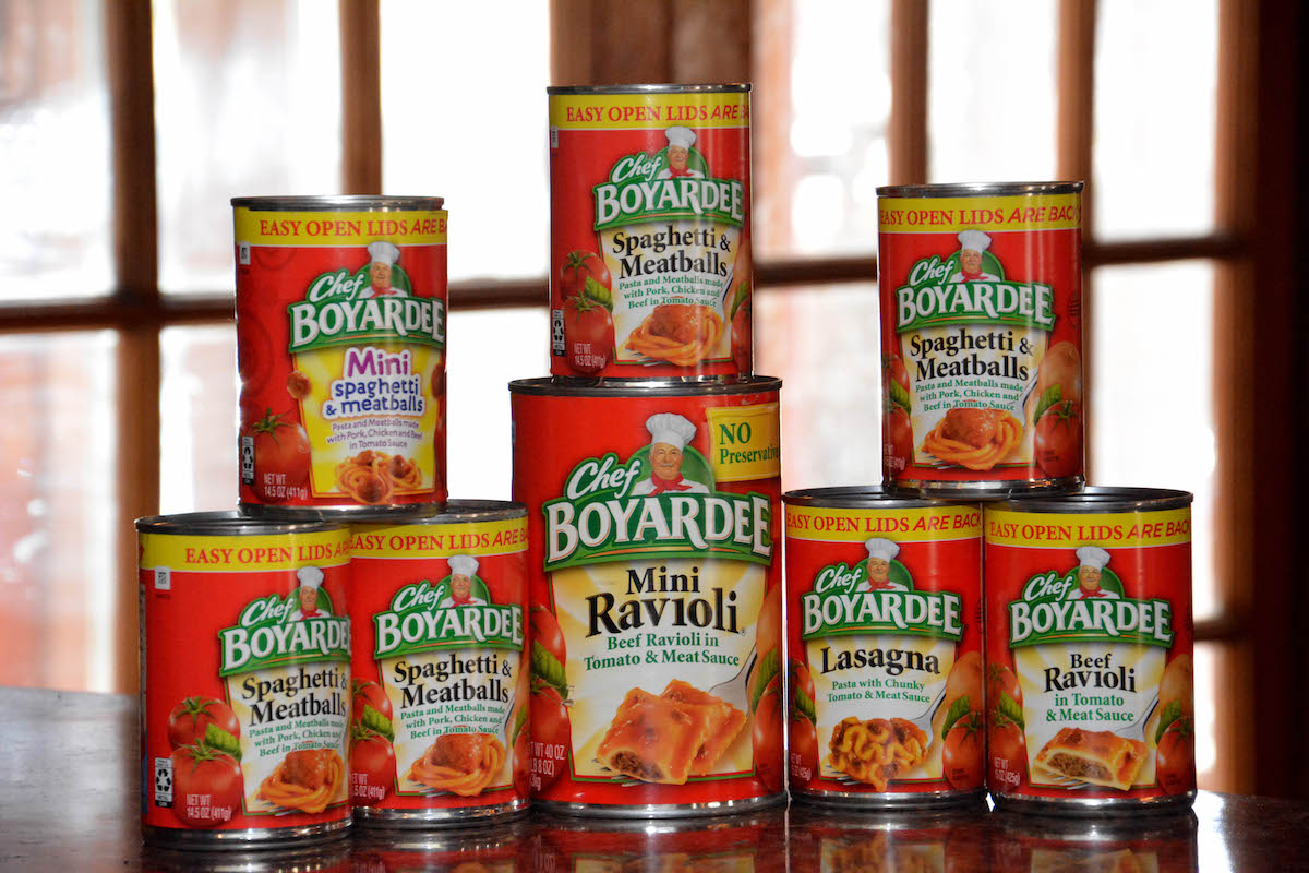 Various packaged canned pasta