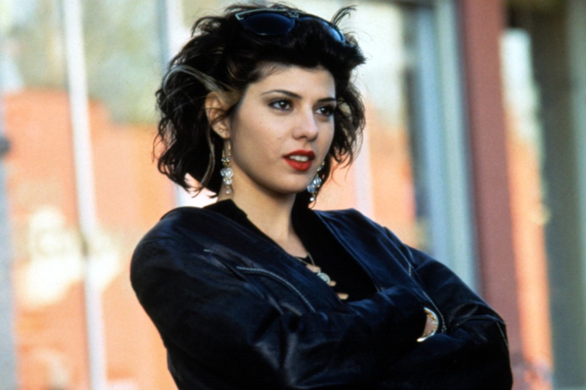 Marissa Tomei in My Cousin Vinny, looking badass with her arms folded.