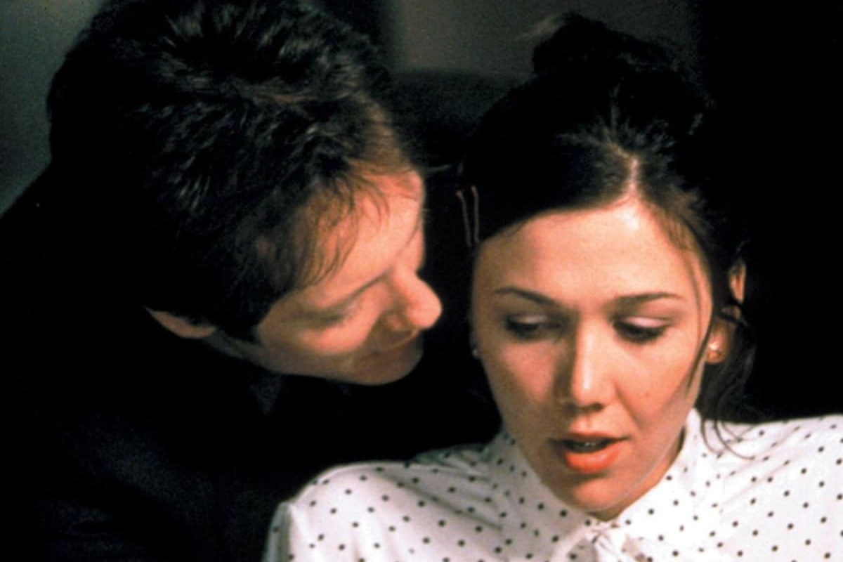 James Spader and Maggie Gyllenhaal in 'Secretary'