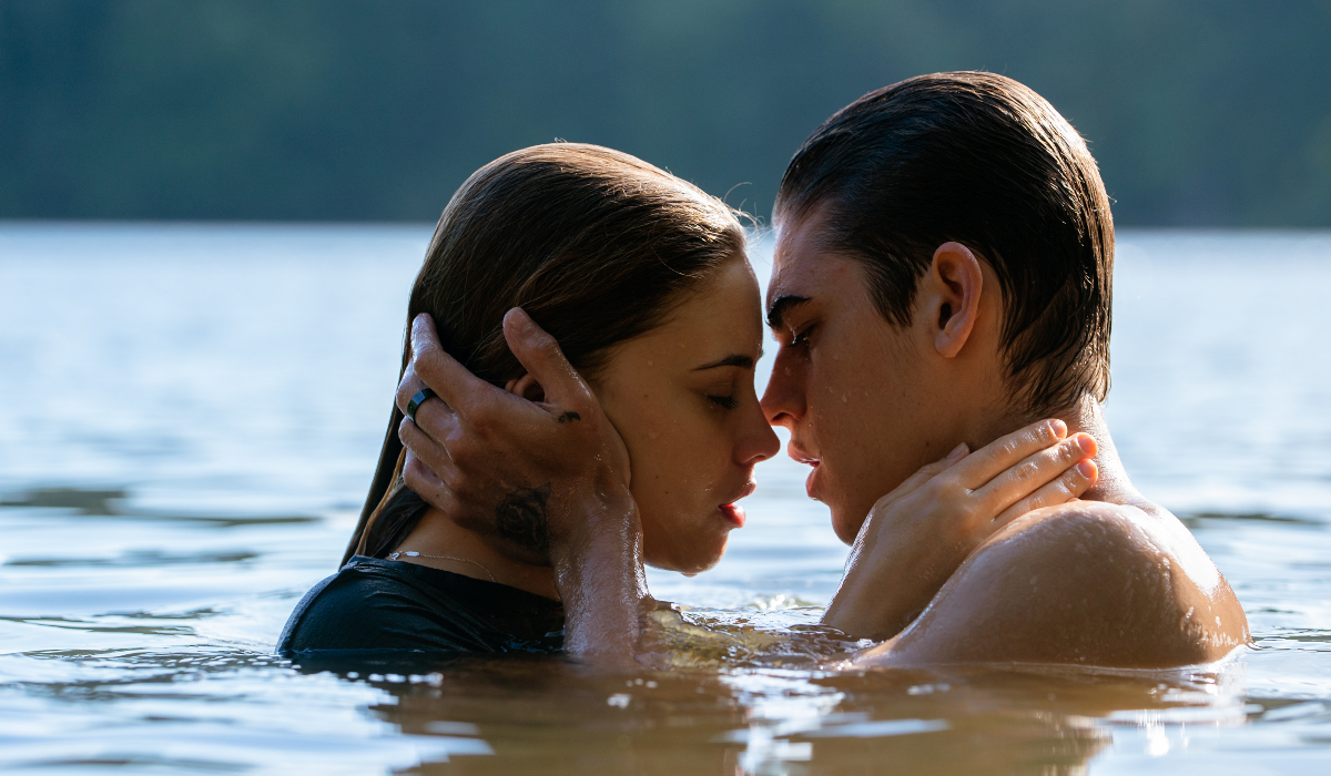 Josephine Langford and Hero Fiennes Tiffin in 'After'
