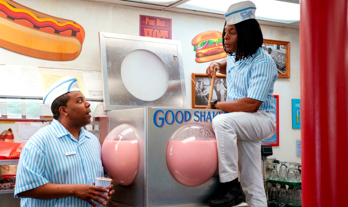 Kenan Thompson as Dexter Reed and Kel Mitchell as Ed in Good Burger
