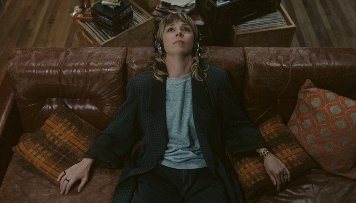 Sylvie listening to music in Loki