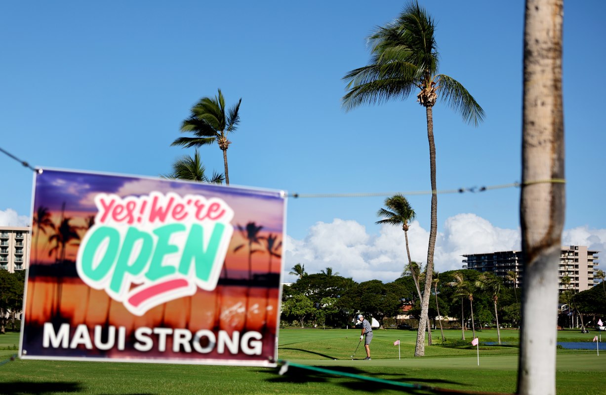 Hawai&rsquo;i Fire Victims Evicted From Hotels To Make Room for Tourists