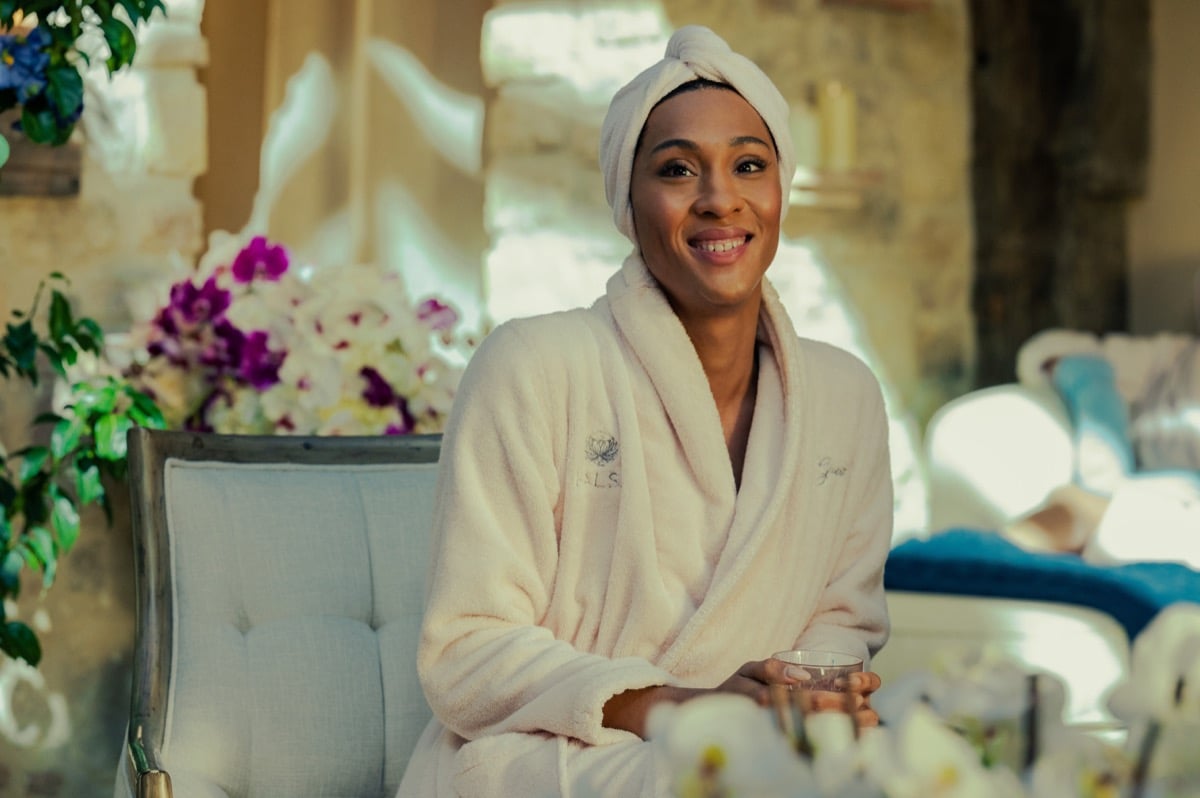 Michaela Jae Rodriguez's character has a spa day in the Apple TV+ series 'Loot'