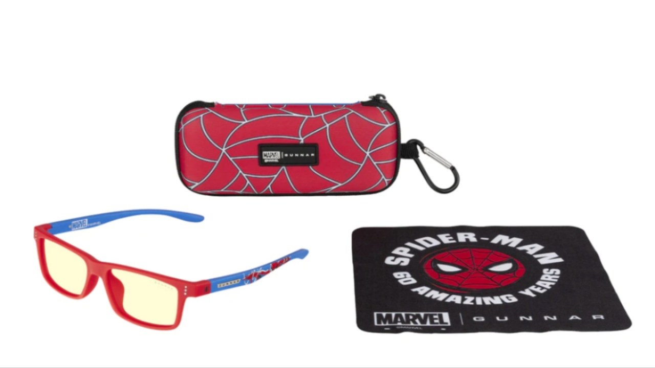 Spider-Man gaming blue light glasses with case and mousepad.