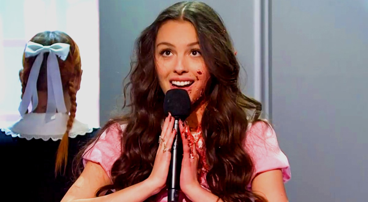 Olivia Rodrigo performing all-american bitch on SNL