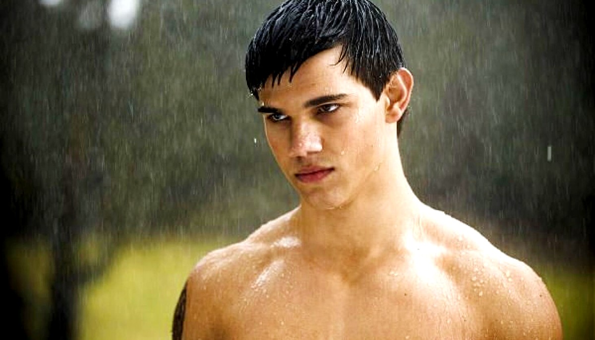 Taylor Lautner as Jacob Black in Twilight