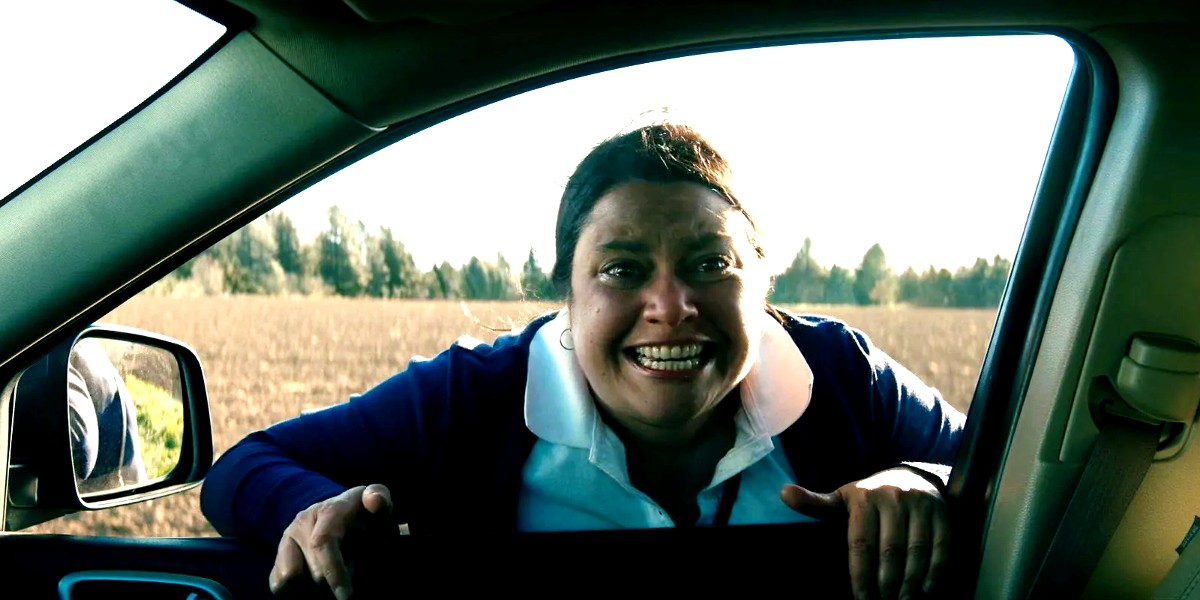 ¿Qué decía la mujer en español en la película «Deja el mundo atrás»?