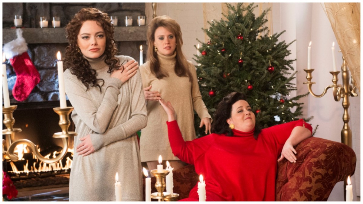 Emma Stone, Kate McKinnon, and Aidy Bryant sing about the "Christmas Candle" on SNL.