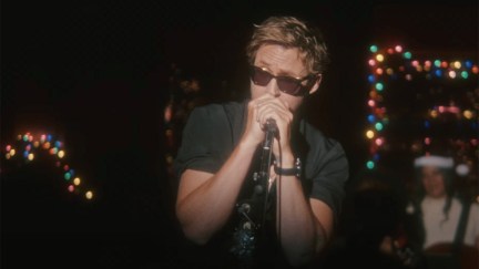 Ryan Gosling singing 