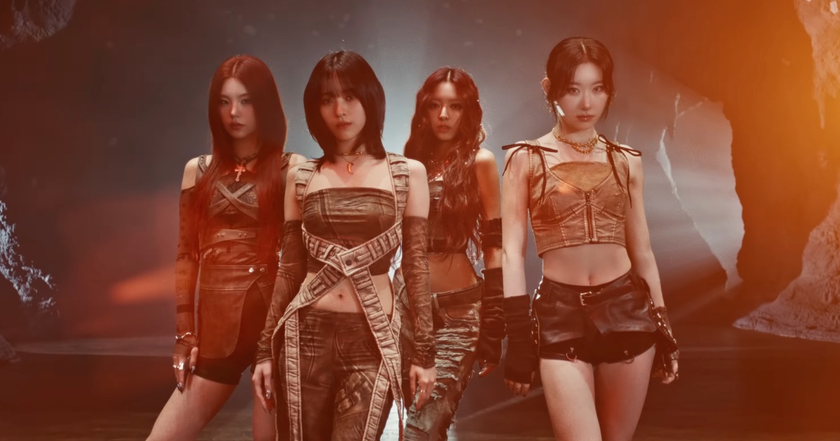 The members of ITZY in their latest comeback, the Born to Be full album