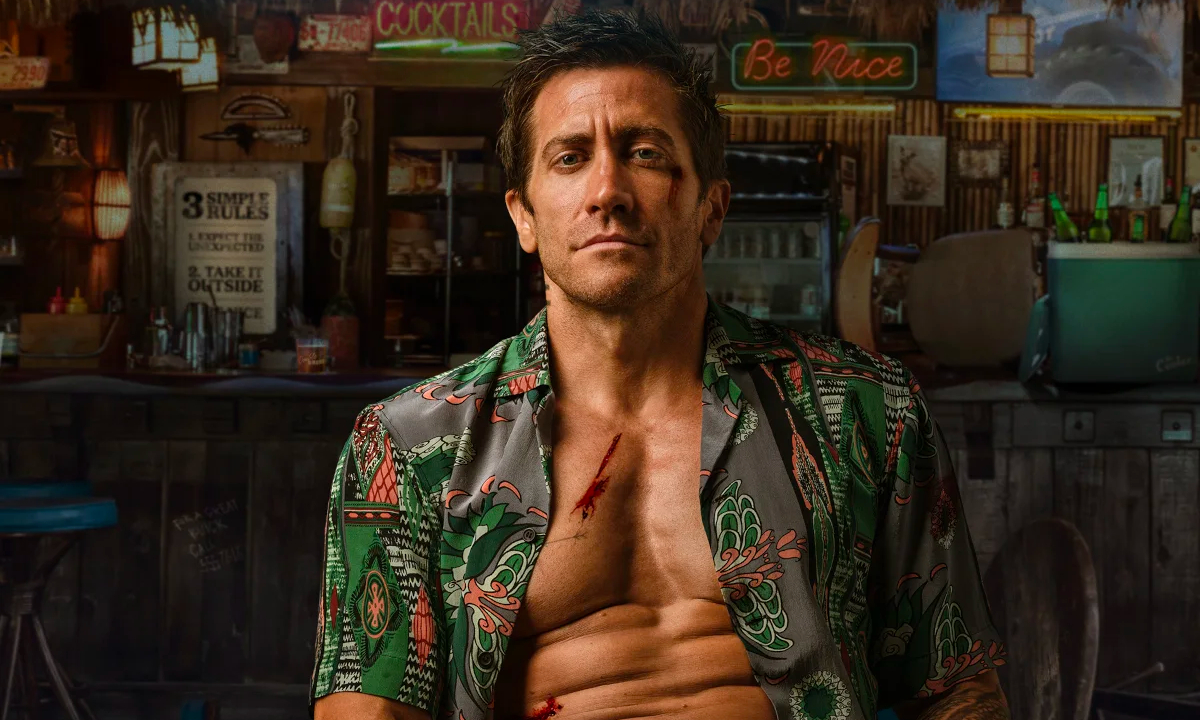 Jake Gyllenhaal wears an open Hawaiian shirt in "Road House'