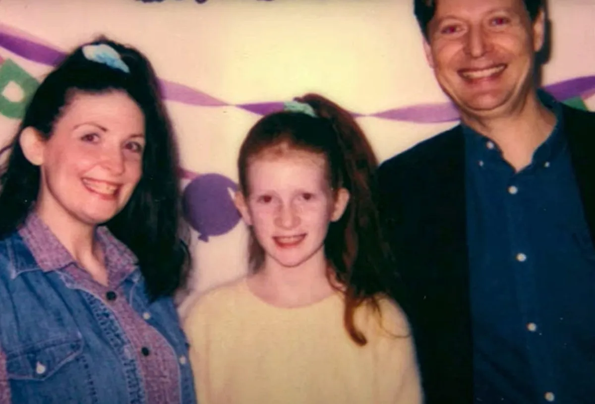 Creepy family photo in Longlegs teaser