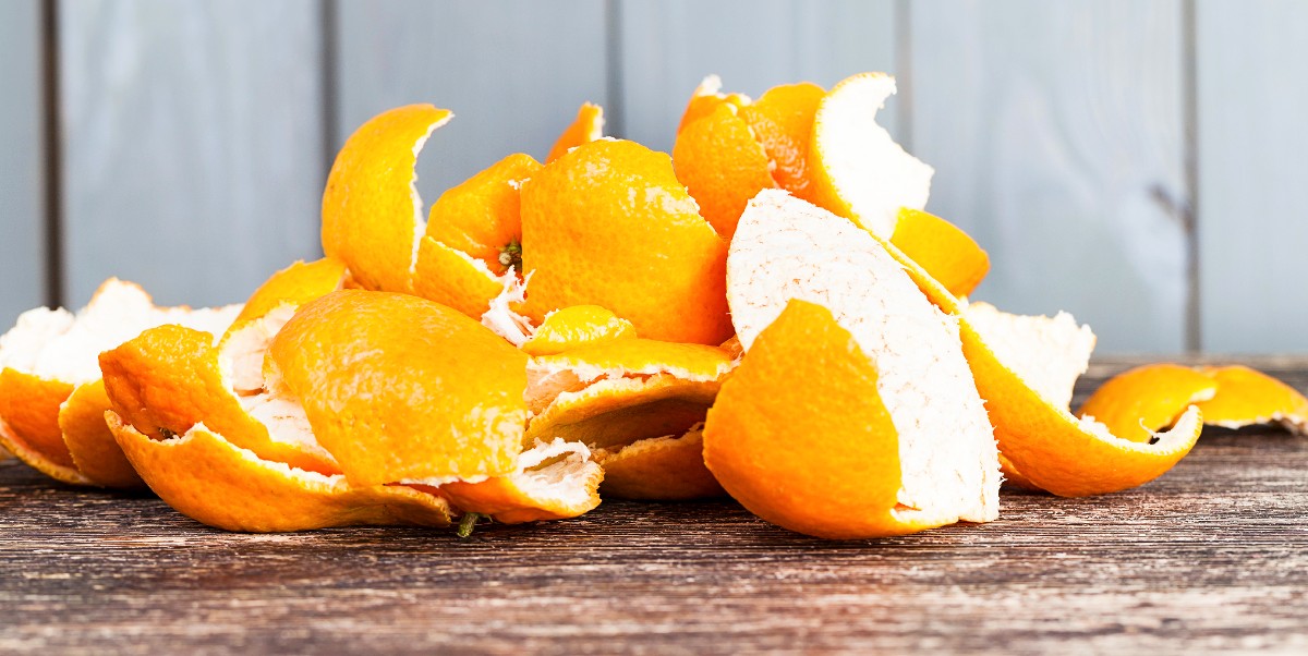 A pile of orange peels