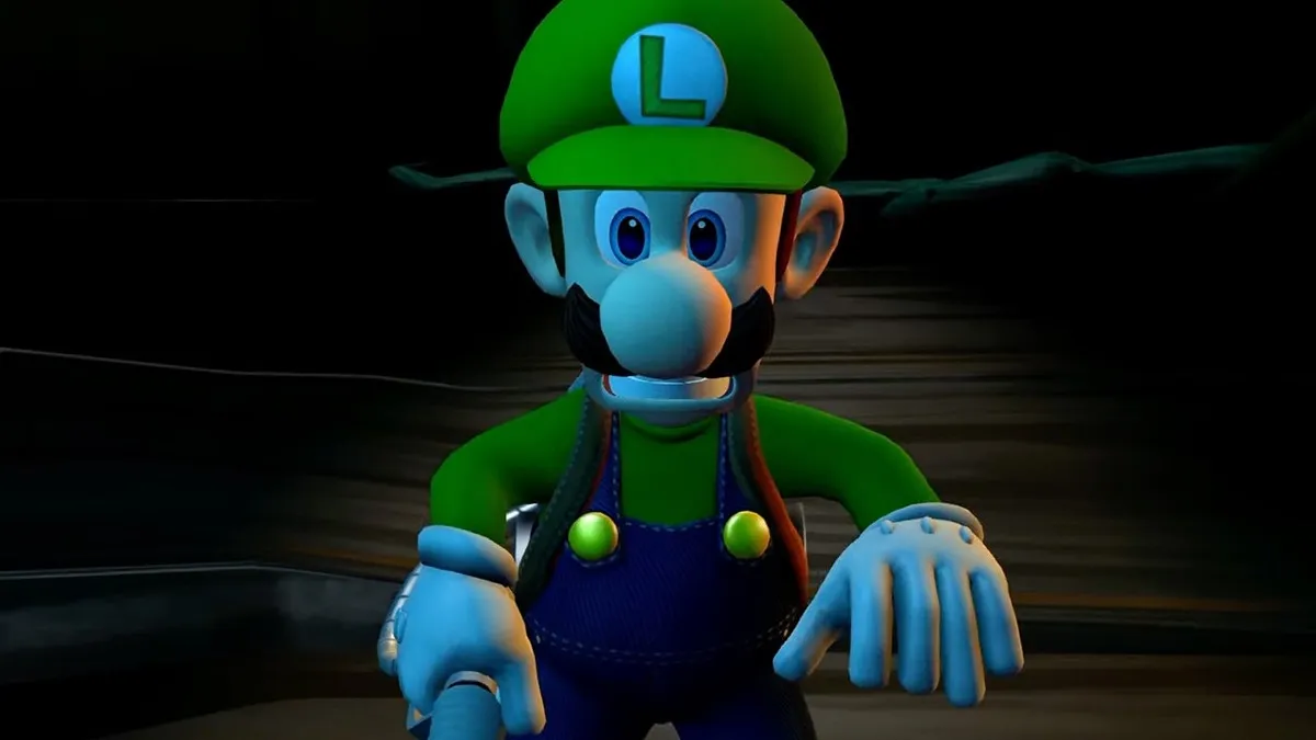 Luigi quakes in fear in "Luigi's Mansion - Dark Moon" 
