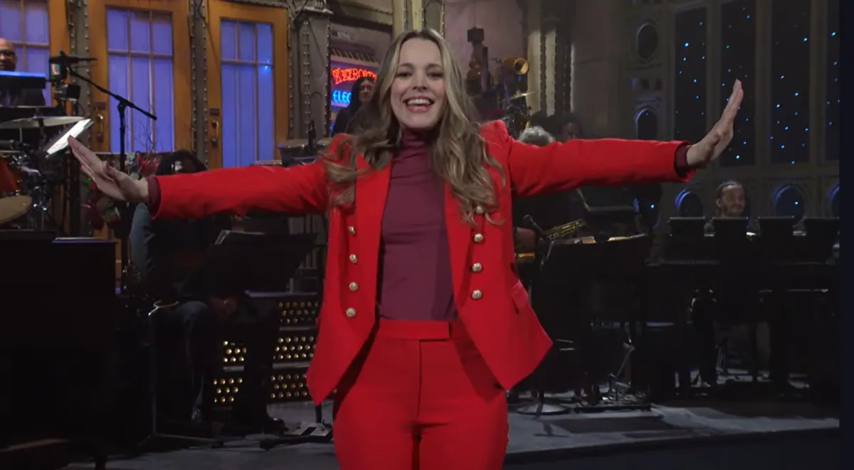 Rachel McAdams wears a red suit at 'Saturday Night Live.'