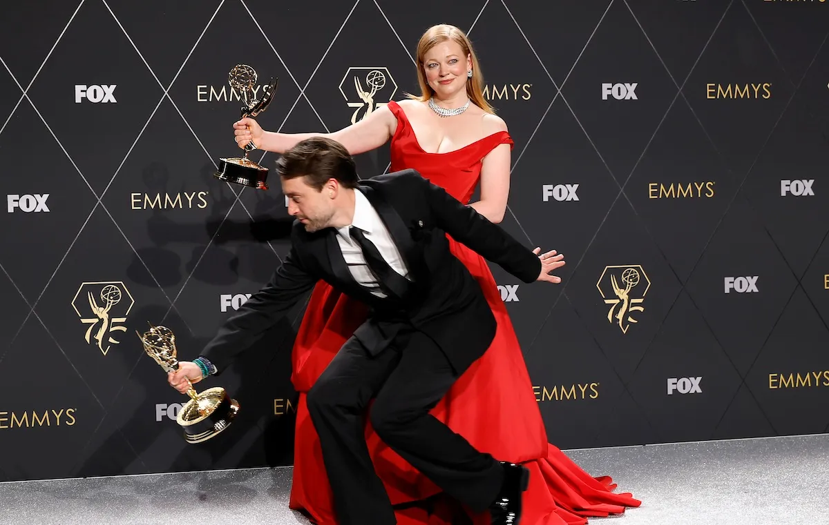 Sarah Snook and Kieran Culkin with their Emmy Awards