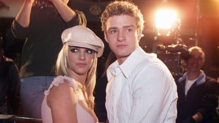 Britney Spears and Justin Timberlake at Crossroads premiere in 2002
