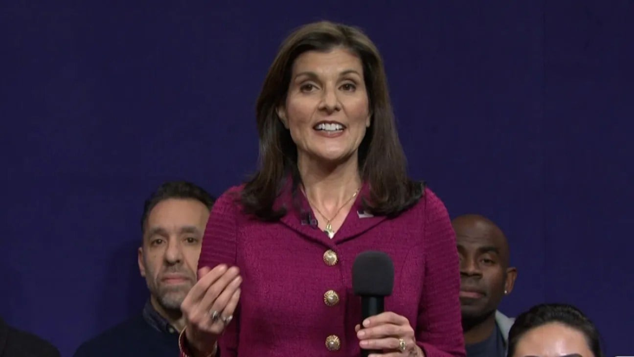Nikki Haley appears in the 'SNL' cold open sketch.