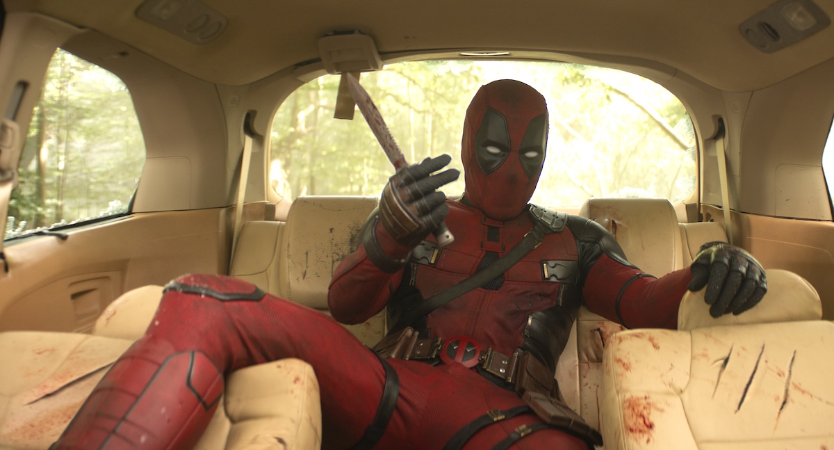 Deadpool beckoning us forward in a new Deadpool 3 trailer