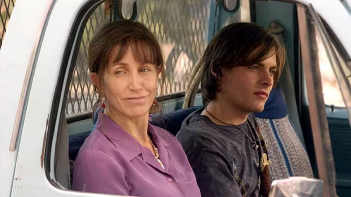 Bree (Felicity Huffman) and Toby (Kevin Zegers) in 'Transamerica'