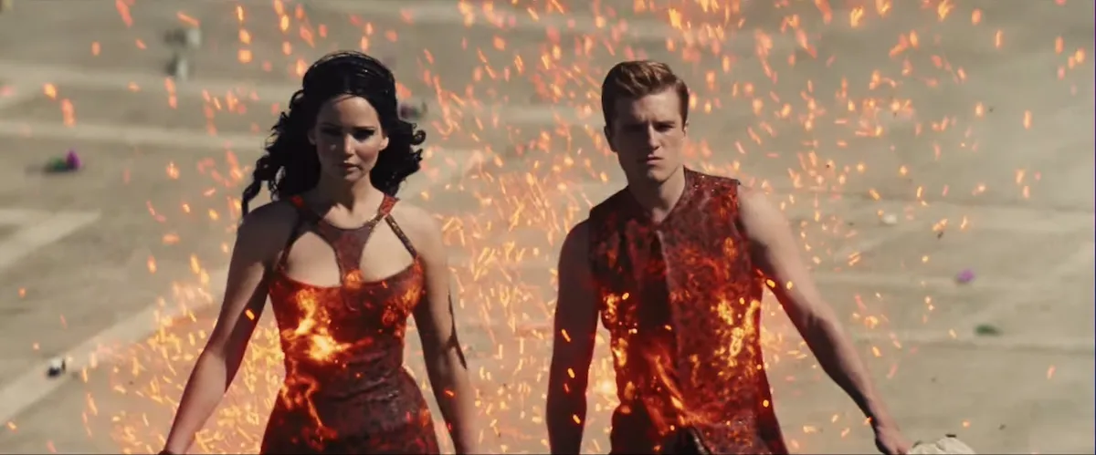 katniss and peeta in hunger games catching fire