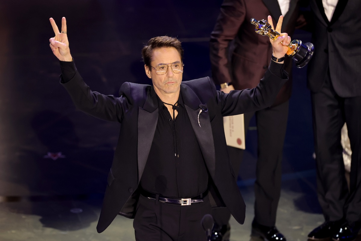 Robert Downey Jr winning an oscar