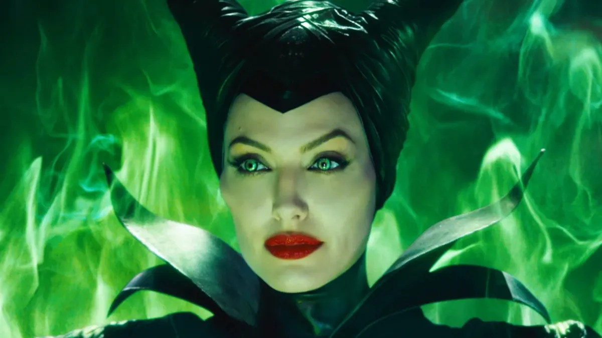 Angelina Jolie, Maleficent surrounded by green flames