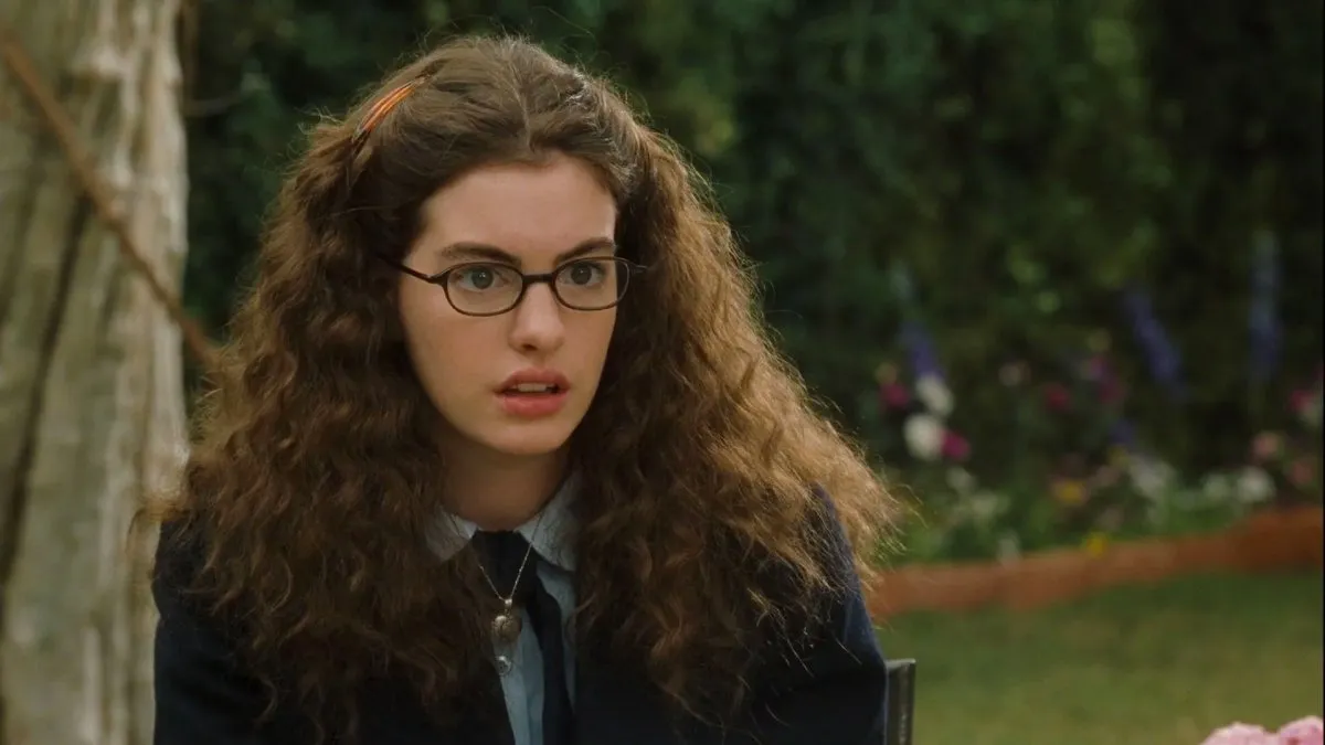 A young Anne Hathaway in The Princess Diaries (2001)
