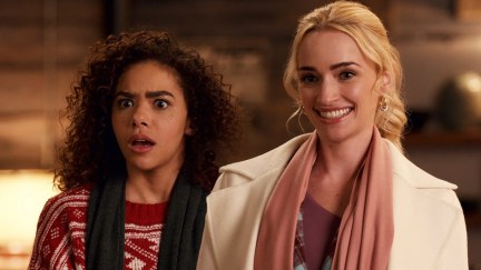 Antonia Gentry as Ginny and Brianne Howey as Georgia Miller in Ginny & Georgia