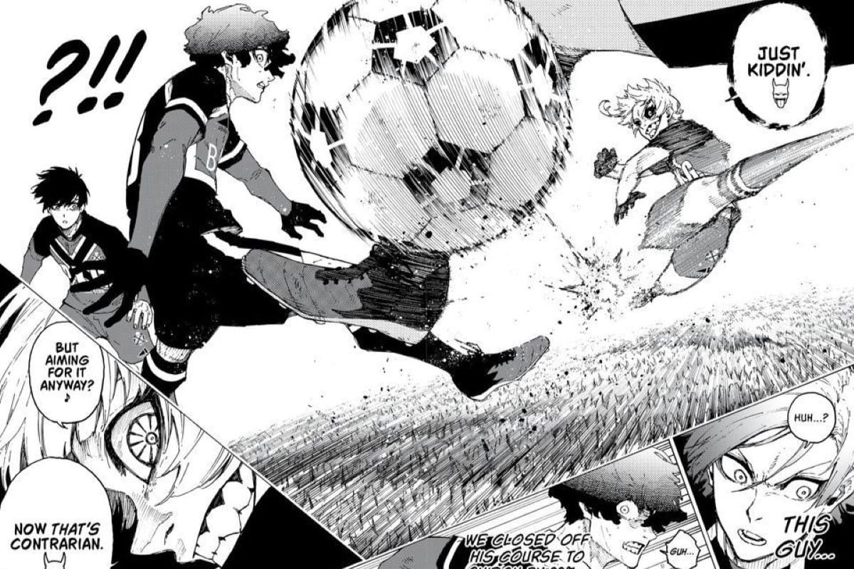Charles passing the ball to Shidou in Chapter 256 of Blue Lock
