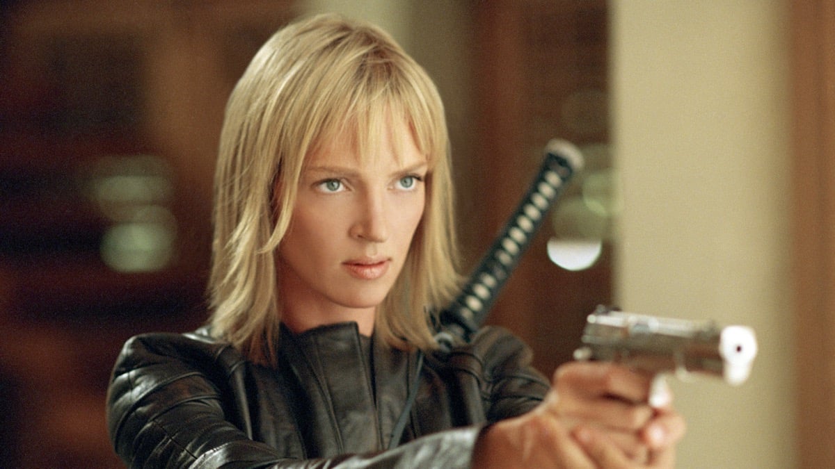 Uma Thurman wears a sword and points a gun in "Kill Bill vol 2"