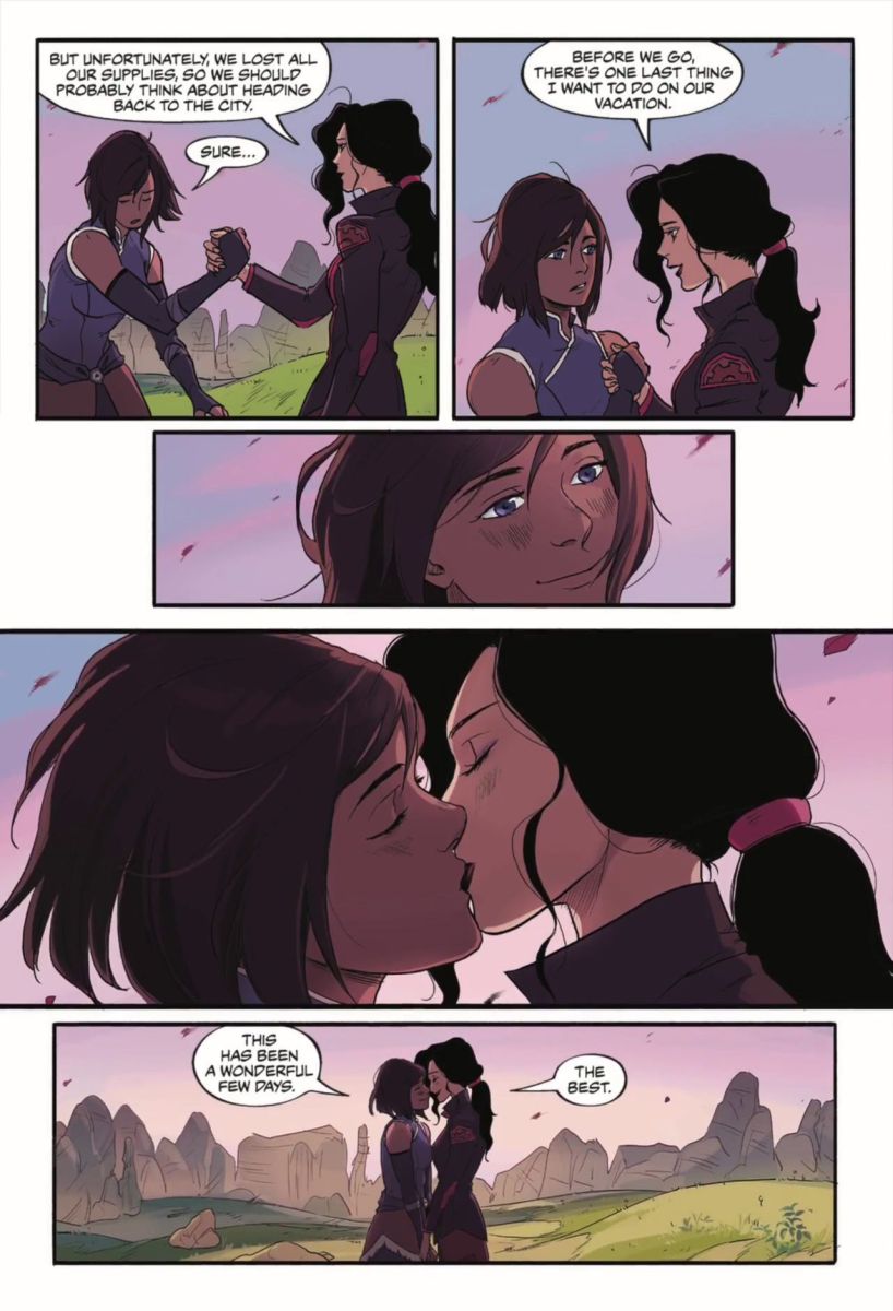 Korra and Asami (Korrasami) kiss in the Dark Horse comic "Turf Wars Part One"