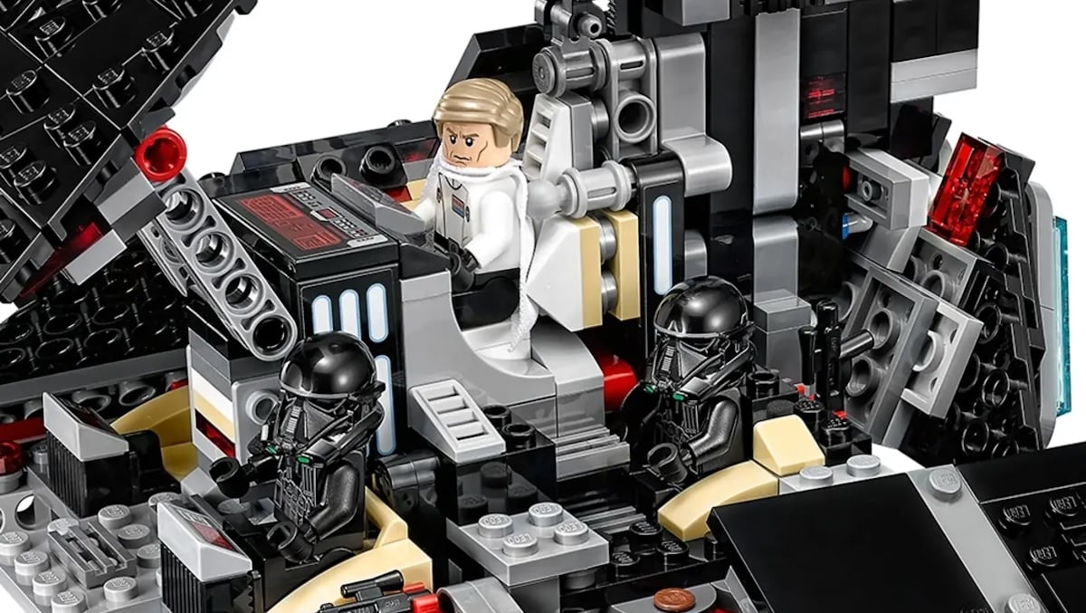 Krennic's Shuttle Rogue One: A Star Wars Story LEGO set.