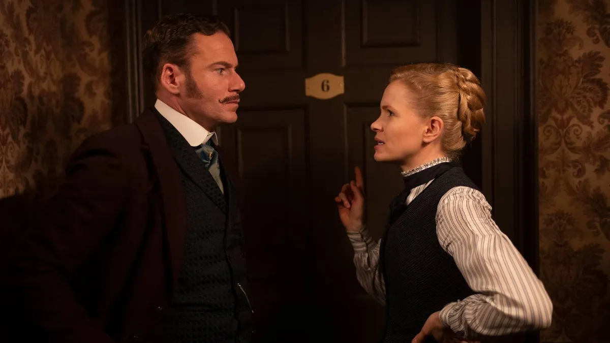 Felix Scott as Patrick Nash and Kate Phillips as Eliza Scarlet in Miss Scarlet and the Duke season 3