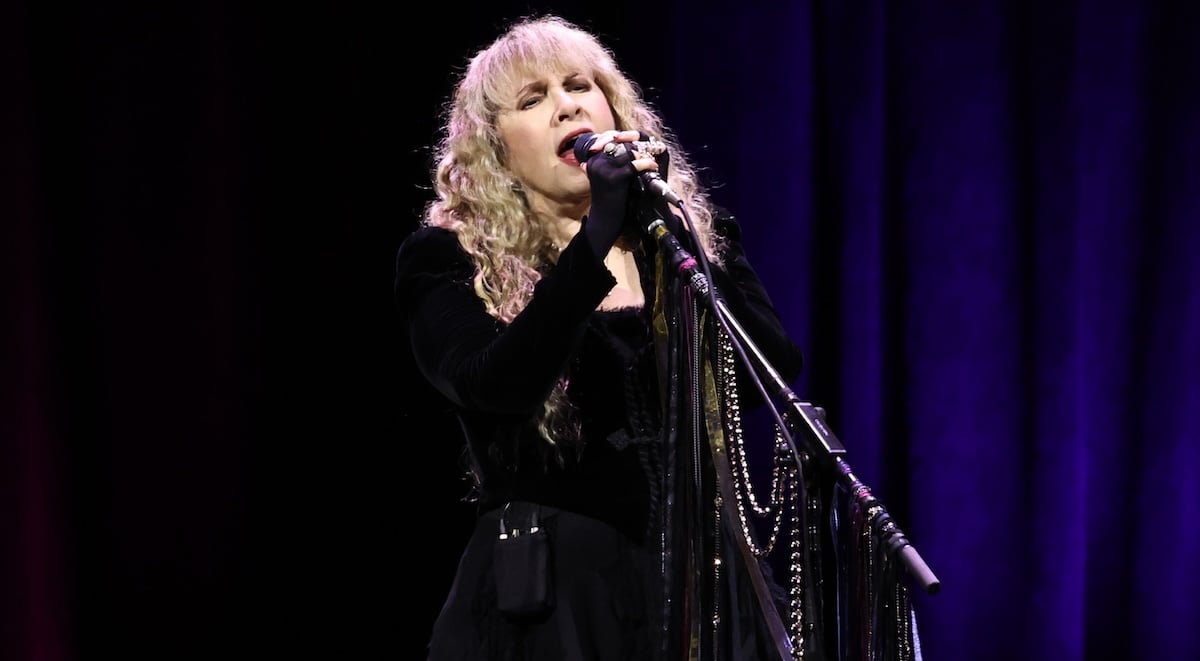 stevie nicks singing with a microphone
