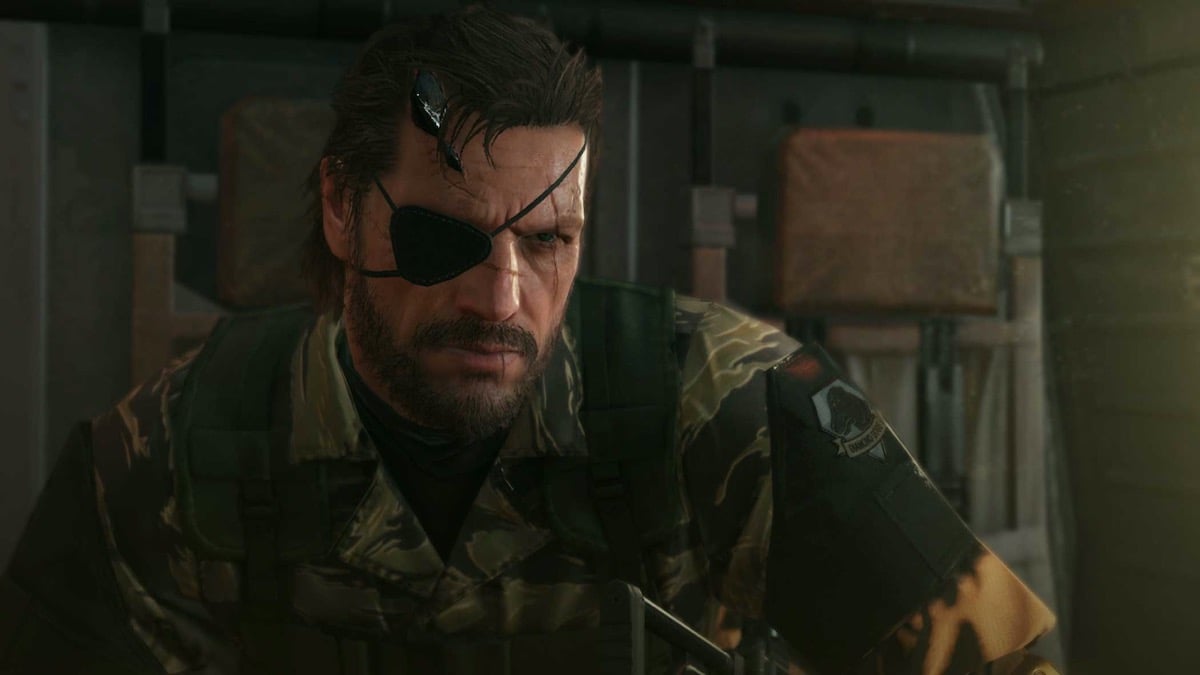 Venom Snake sits in a helicopter in "Metal Gear Solid: The Phantom Pain" 