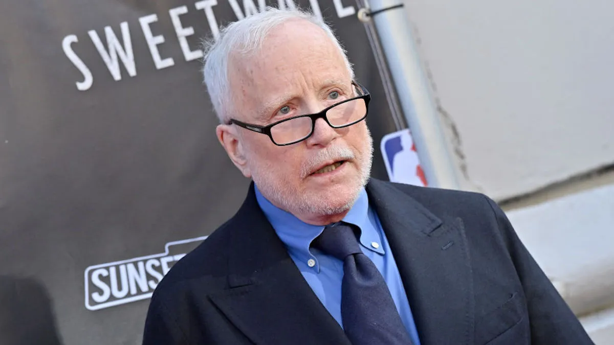 Richard Dreyfuss looks confused at an event.