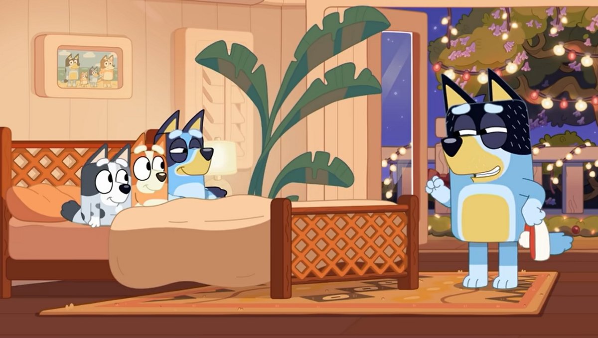 Muffin, Bingo, Bluey and Bandit in "Verandah Santa"