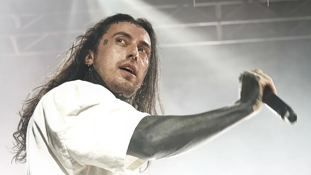 Falling In Reverse: Ronnie Radke Controversy Explained | The Mary Sue