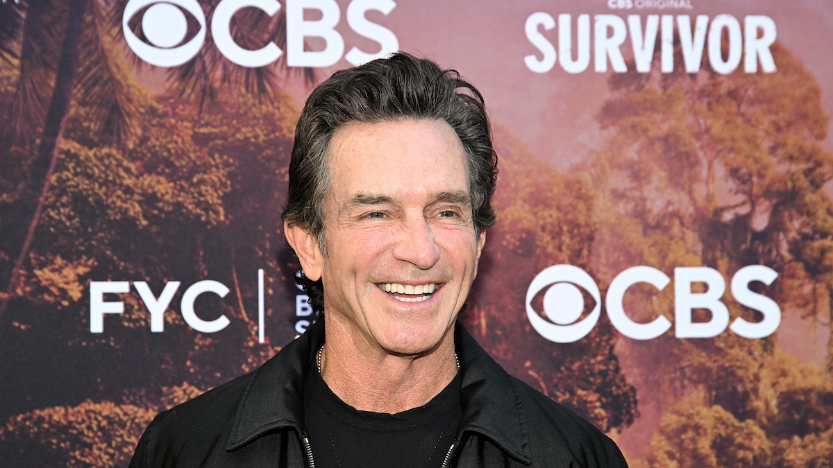 Photo of Survivor host Jeff Probst