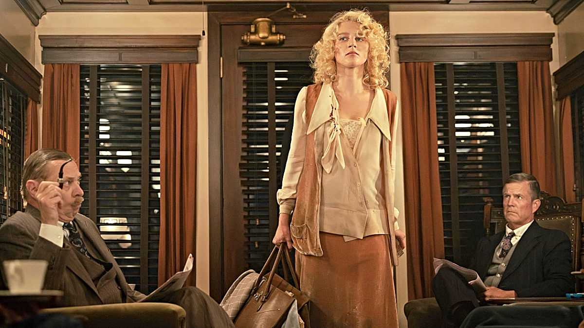 Julia Schlaepfer in 1923 season 1