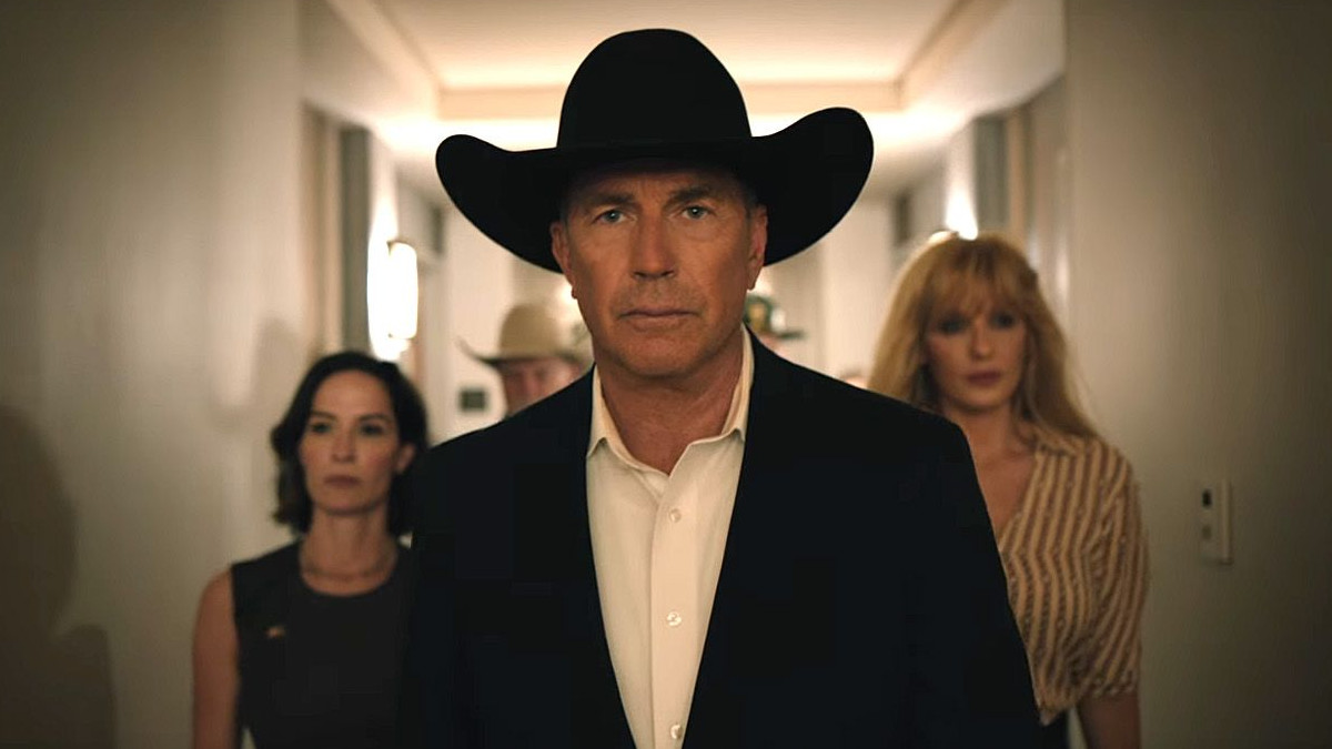 Kevin Costner, Kelly Reilly, and Kelsey Asbille in Yellowstone season 5