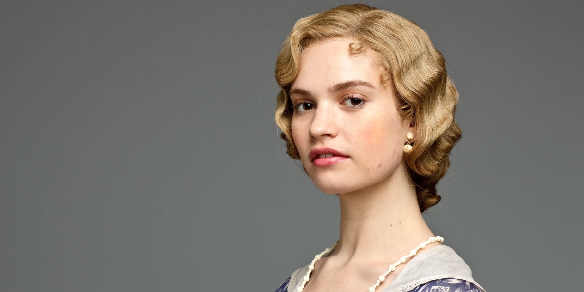 Lily James as Lady rose MacClare in Downton Abbey