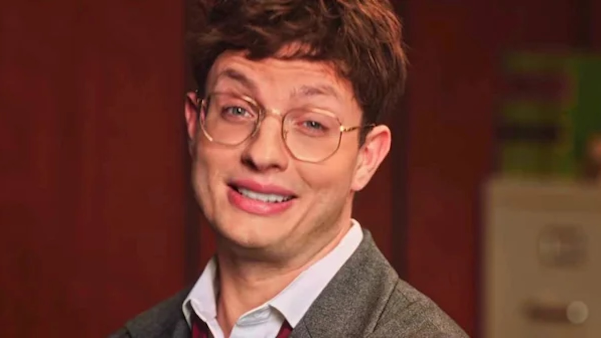 matt rife wearing glasses