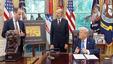 Trump signing new rules against H-1B