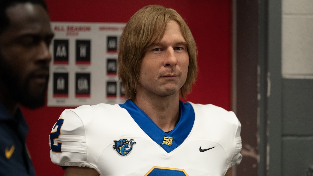 chad powers in locker room