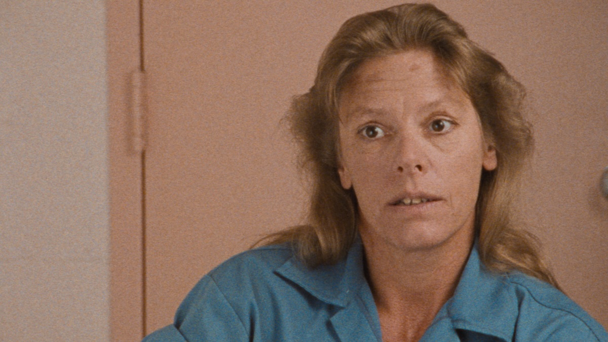 aileen wuornos sitting in a chair