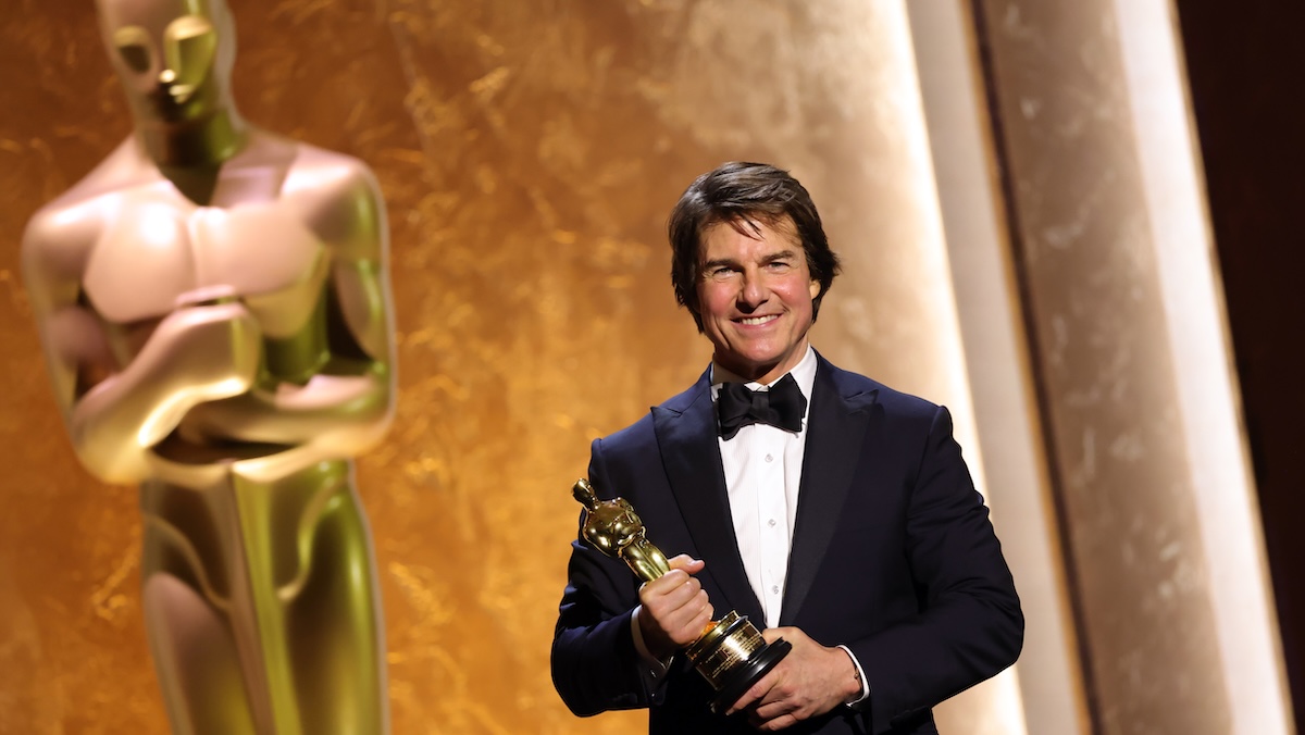 tom cruise with an oscar